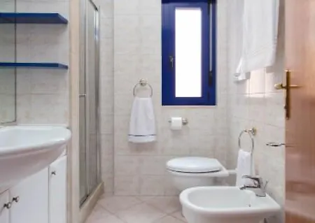 Araba Fenice Village מלון דירות טורה דל'אורסו