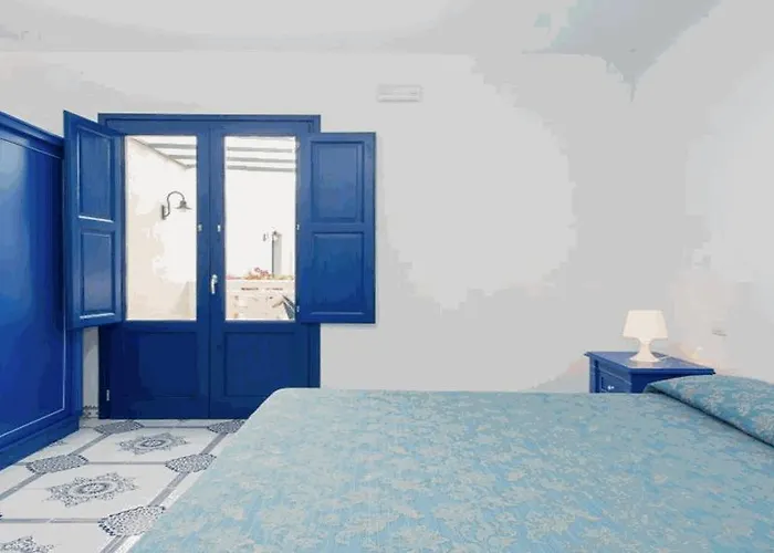 Araba Fenice Village