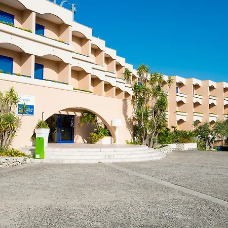 Araba Fenice Village Aparthotel 4*